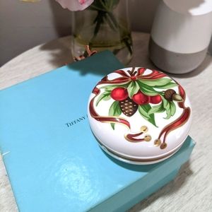 Tiffany&Co Holiday porcelain jewelry box